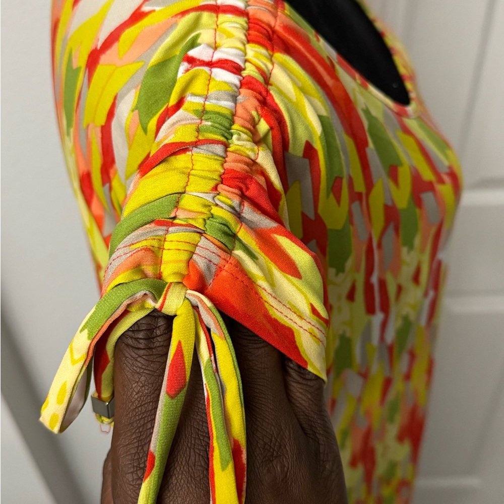 Madison Multicolor Abstract Dress - Picture 3 of 3